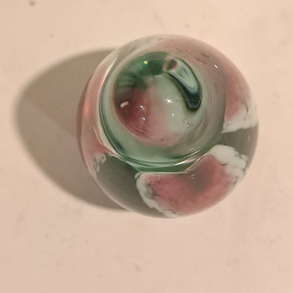 Paper weight, green, pink and white orchid flower. - Picture 6 of 6